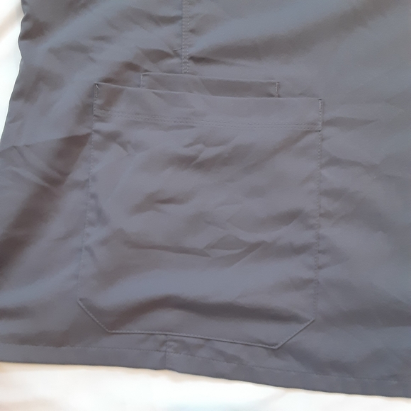 GREY'S ANANTOMY #41460 VNECK SCRUB TOP in MOONSTRUCK/LT GREY WOMENS SIZE 5XL. - Picture 7 of 8